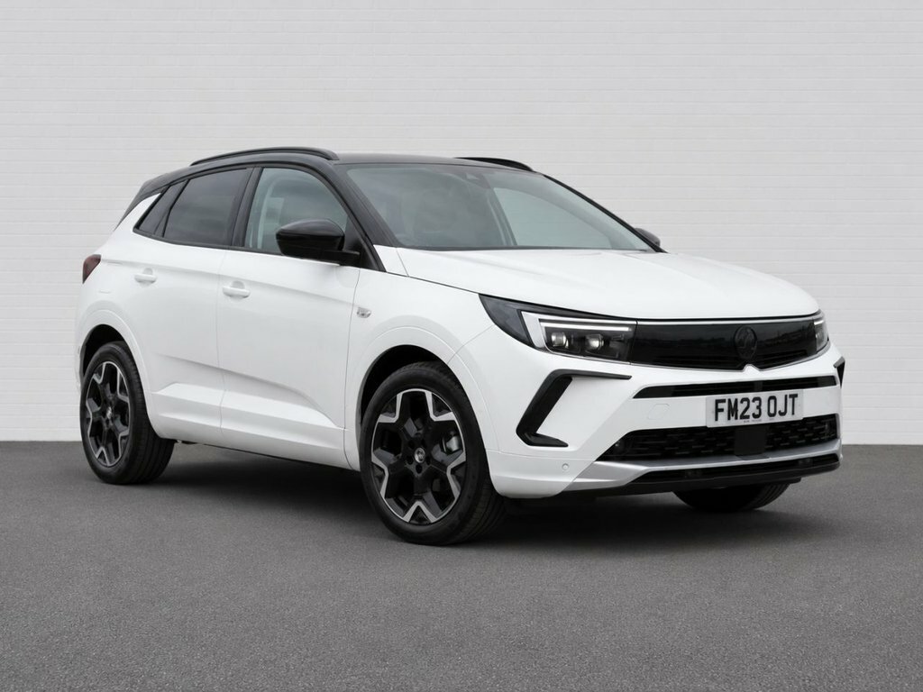 Vauxhall Grandland 1.2L Ultimate White