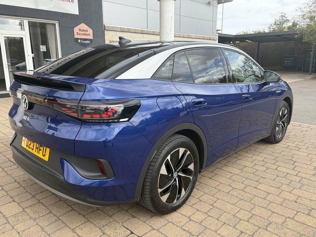 Volkswagen ID.5 Suv Blue #6