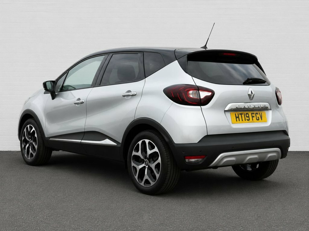 Renault Captur 1.5L Gt Line HT19FGV Silver #3