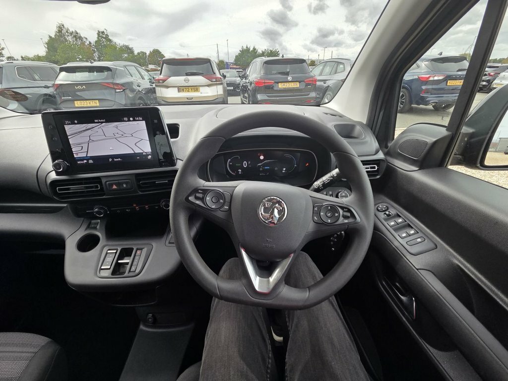 Vauxhall Combo-e Life Life 50Kwh Se  #11