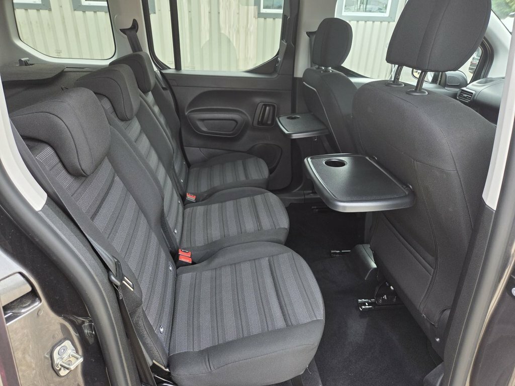 Vauxhall Combo-e Life Life 50Kwh Se  #9