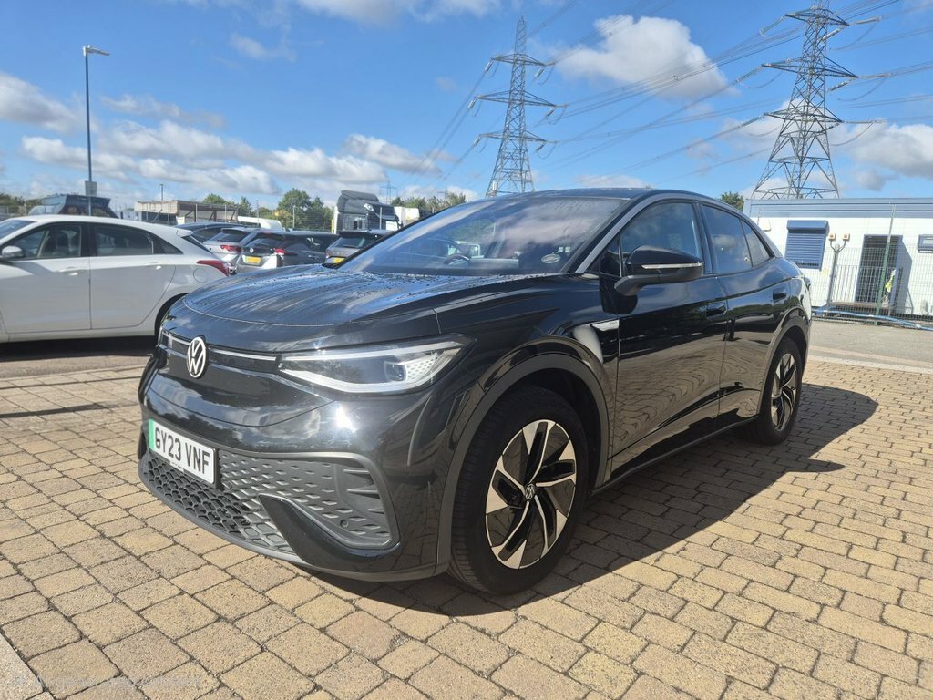 Volkswagen ID.5 Suv Black #4