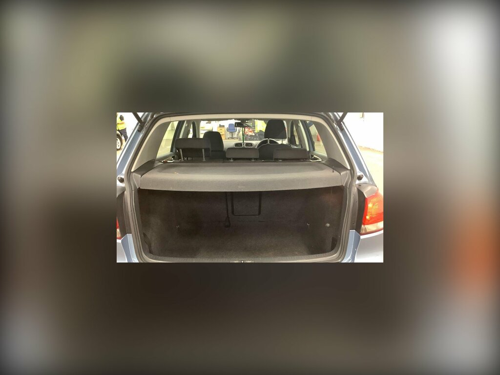 Volkswagen Golf Hatchback Silver #5