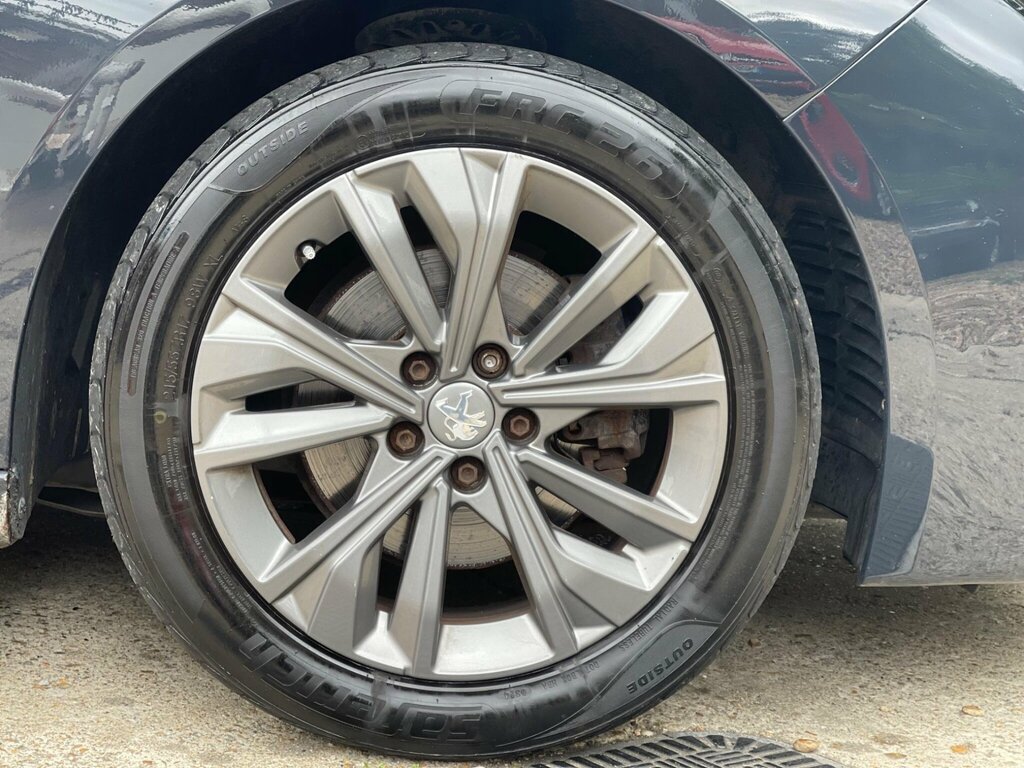 Peugeot 508 Hatchback #40