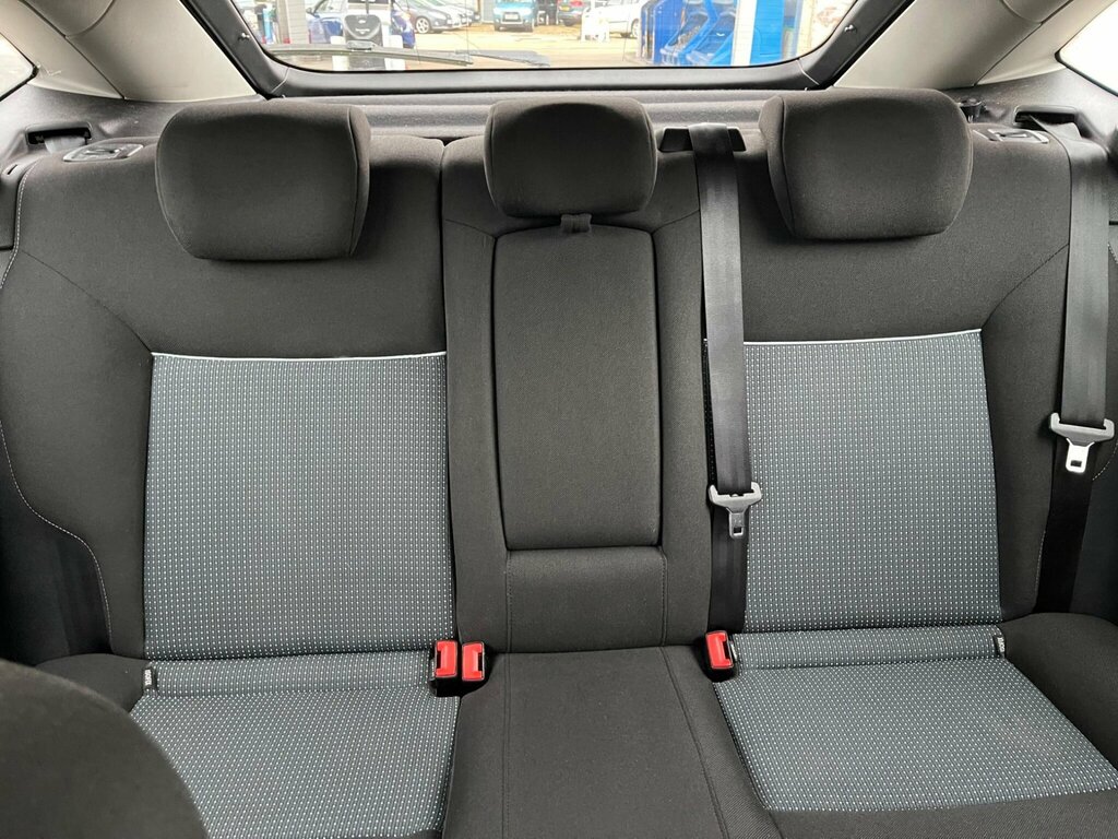 Ford Mondeo  Silver #20