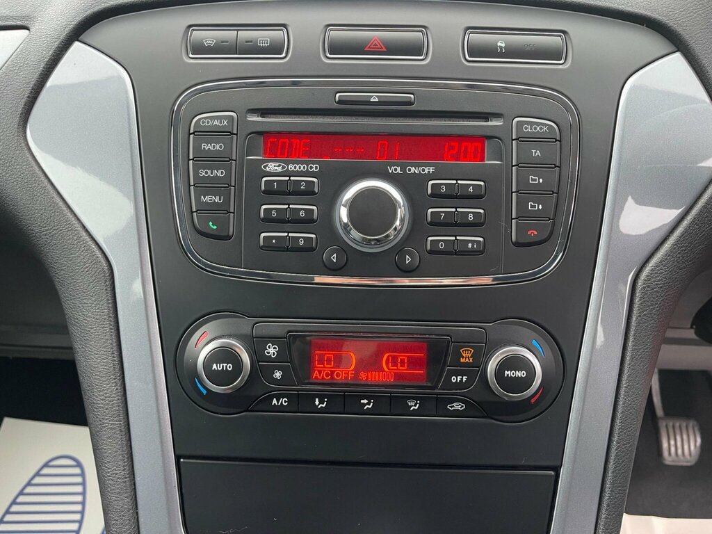 Ford Mondeo  Silver #34