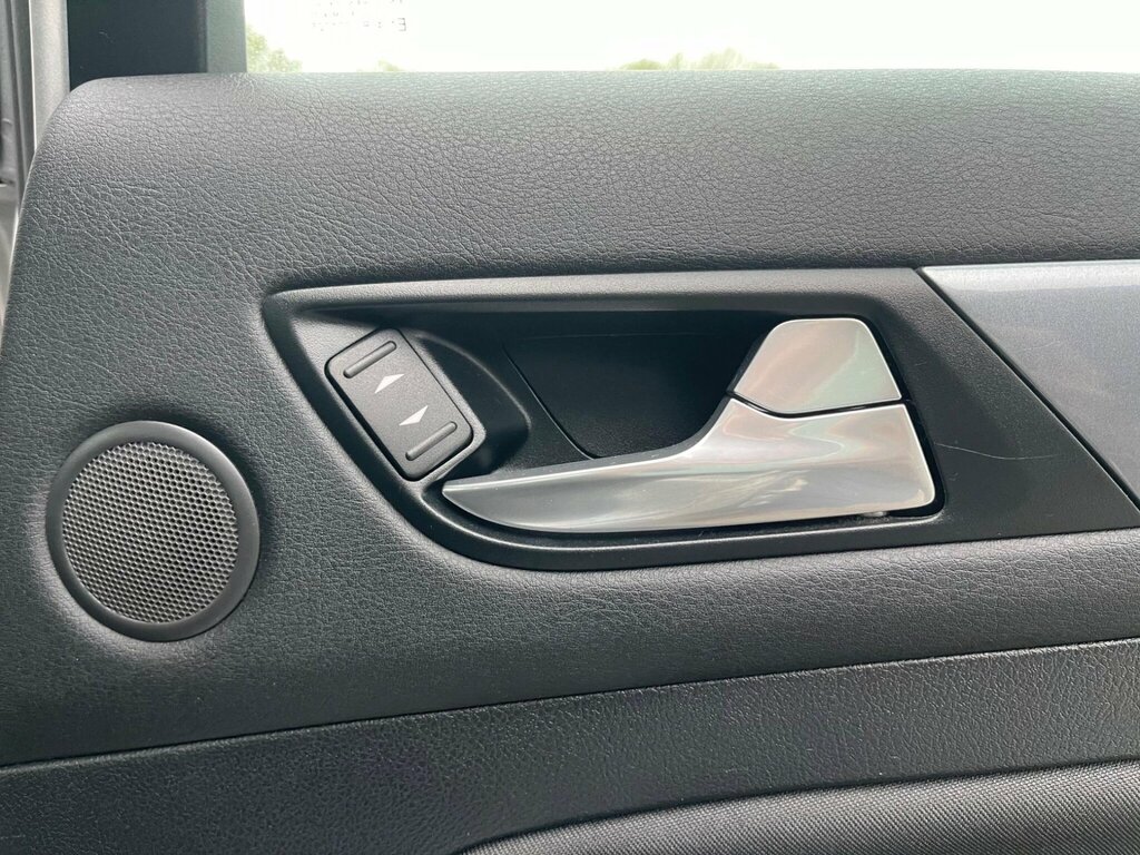 Ford Mondeo  Silver #40