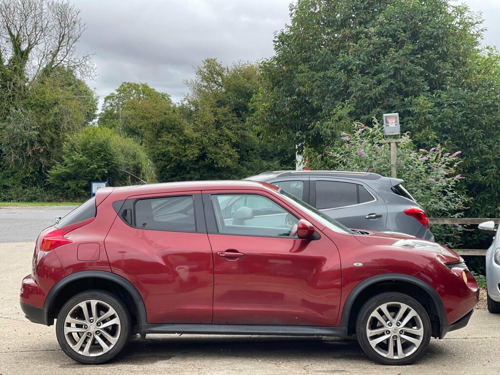 Nissan Juke Juke Tekna Red #7