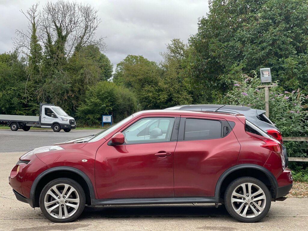 Nissan Juke Juke Tekna Red #5