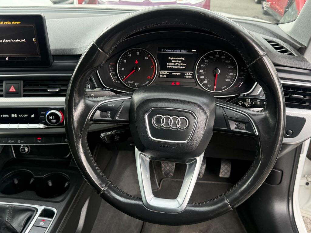 Audi A4 Avant 2L Sport Black #15