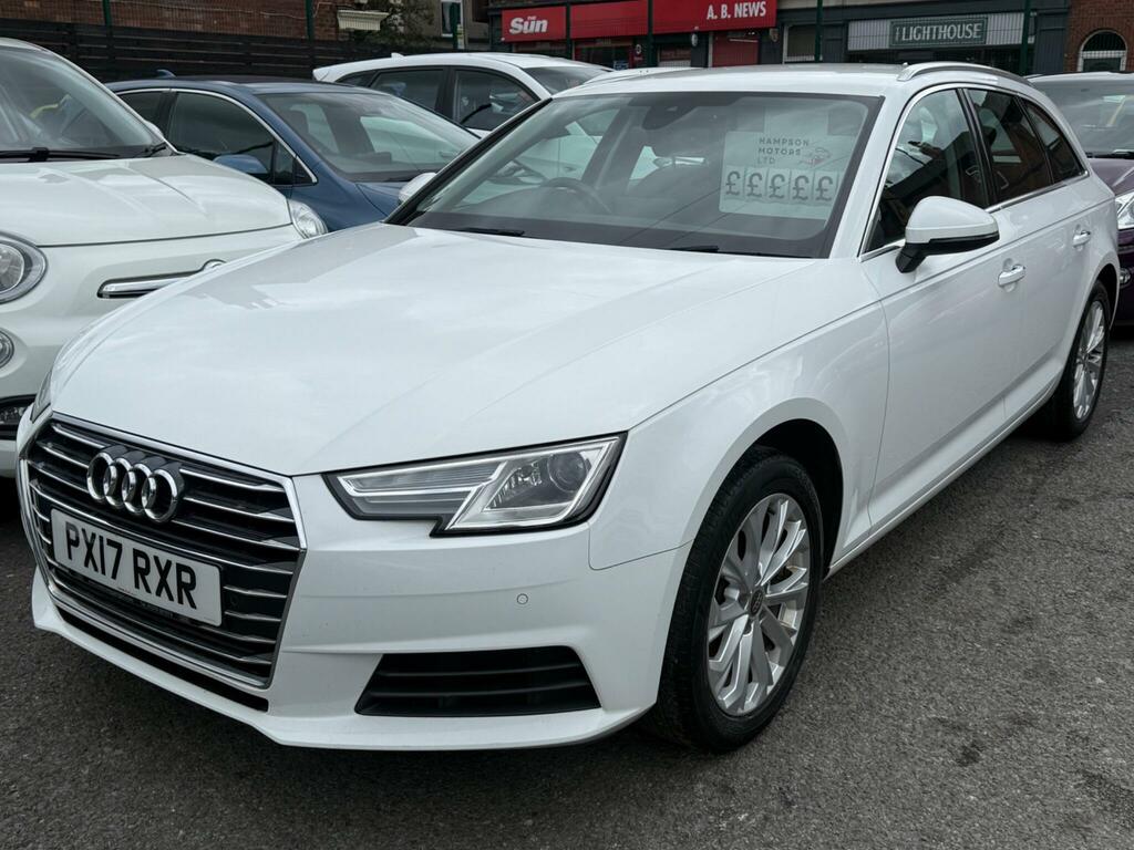 Audi A4 Avant 2L Sport Black #2