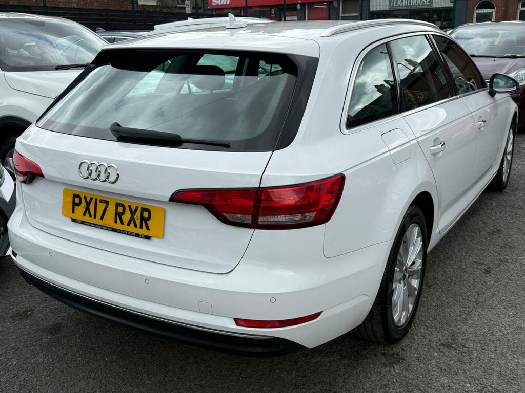 Audi A4 Avant 2L Sport Black #3