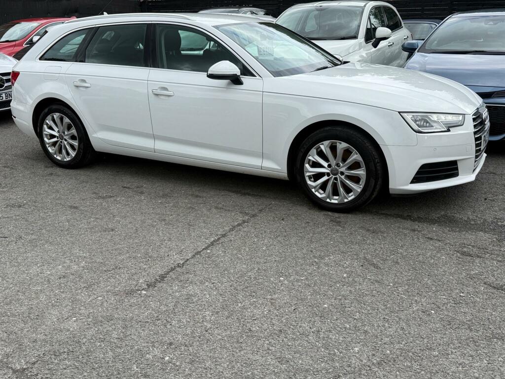 Audi A4 Avant 2L Sport Black #9