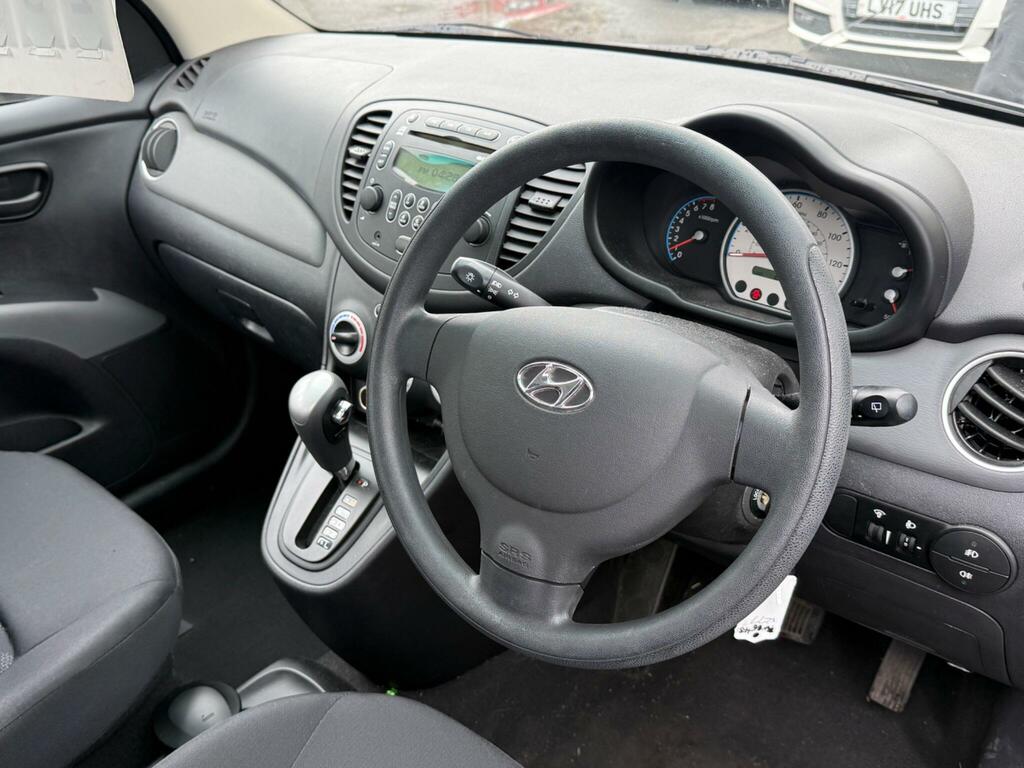 Hyundai I10 Hatchback Silver #14
