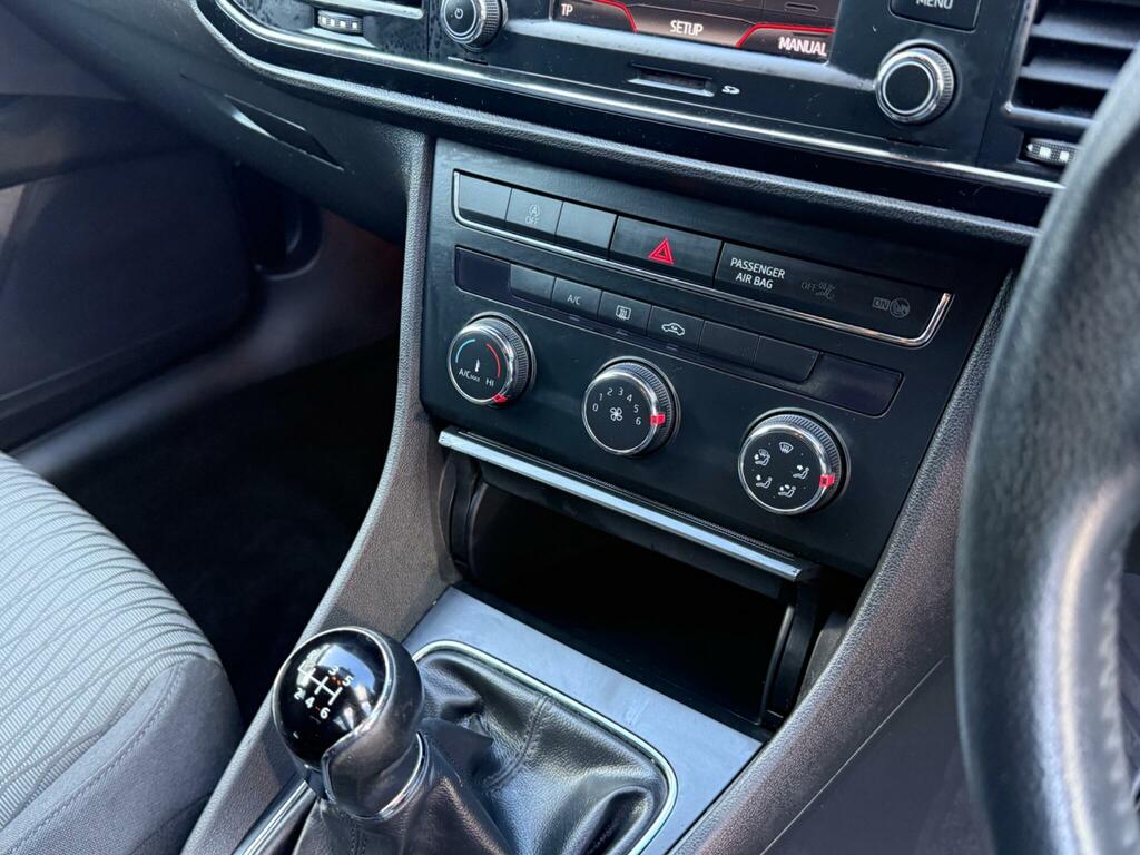 Seat Leon 2013 13 Reg Hatchback 80,697 Miles 1.2L Red #20