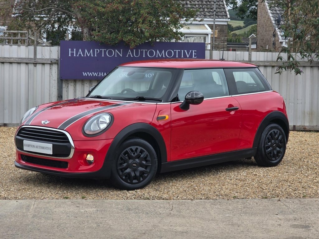 Mini Hatch 1.2L One Red