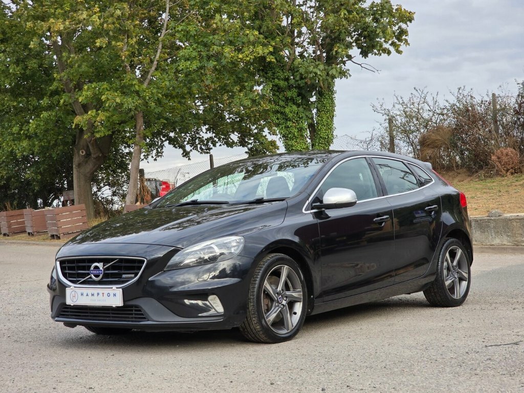 Volvo V40 R-design Lux Nav NA64HFV Black #5