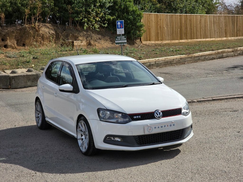 Volkswagen Polo Hatchback DN11NMO White #2