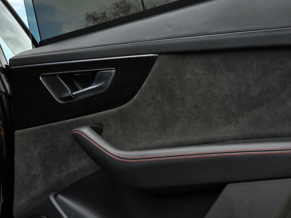 Audi RSQ8 Q8 Black #24