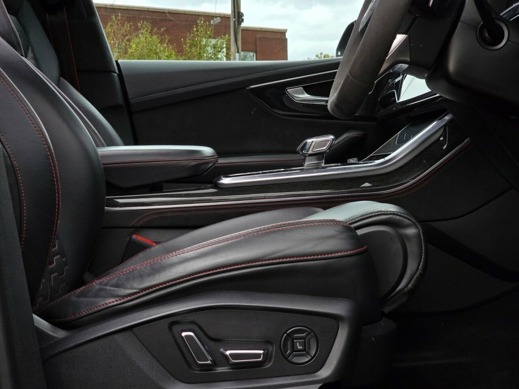 Audi RSQ8 Q8 Black #12