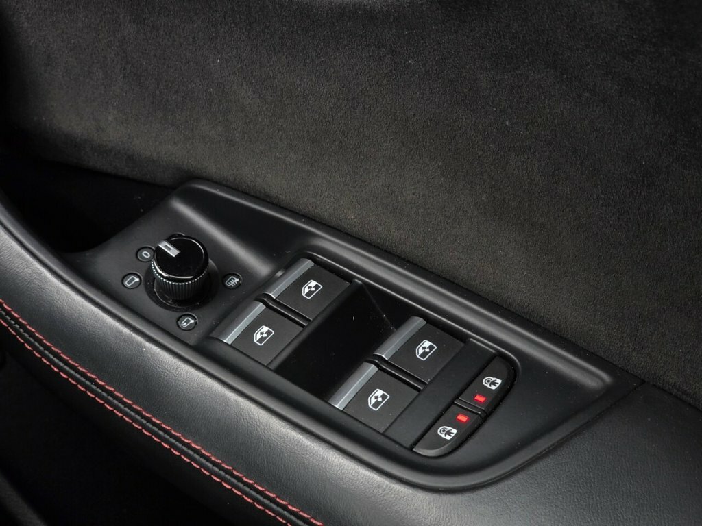 Audi RSQ8 Q8 Black #25