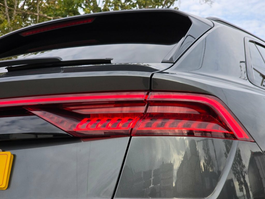 Audi Q8 3.0 Tdi Quattro S Line Mhev 282 Bhp White #60