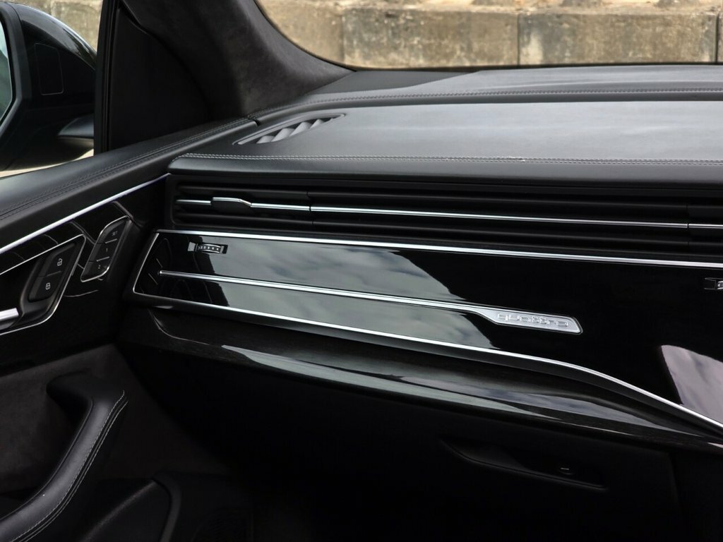 Audi Q8 3.0 Tdi Quattro S Line Mhev 282 Bhp White #18