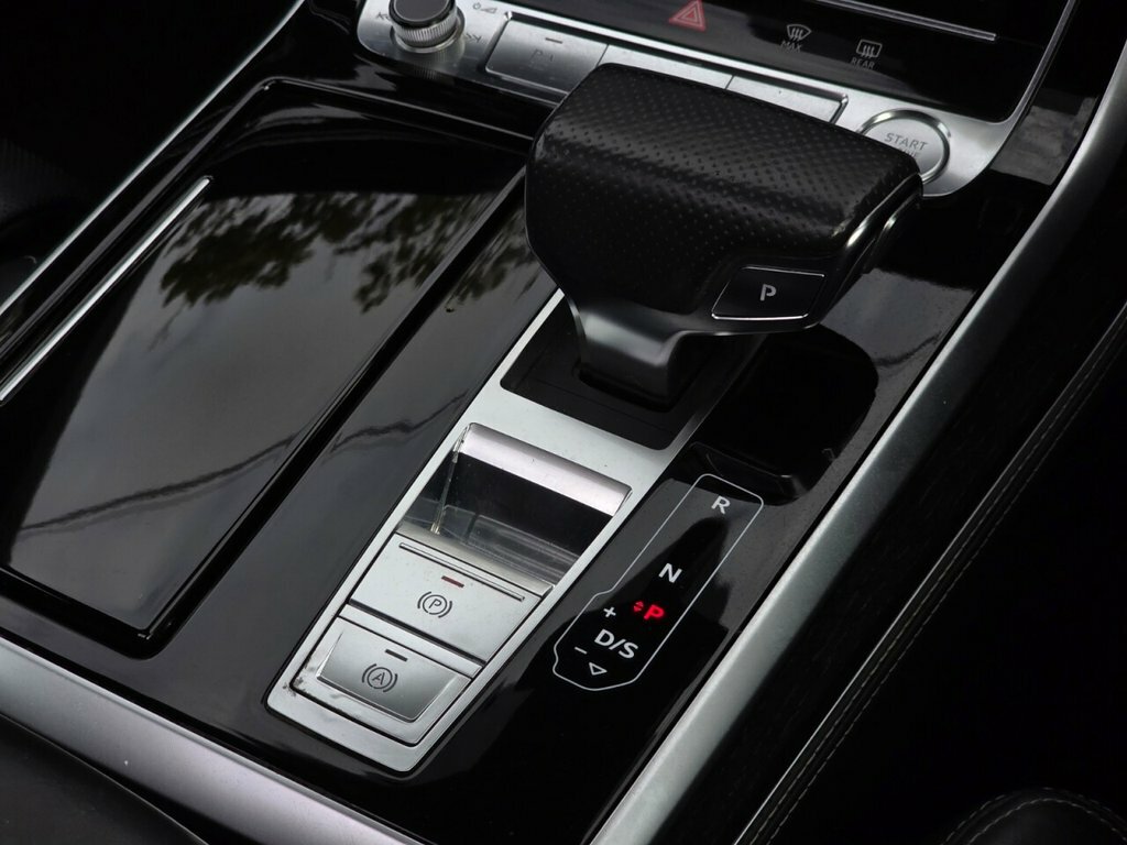 Audi Q8 3.0 Tdi Quattro S Line Mhev 282 Bhp White #32