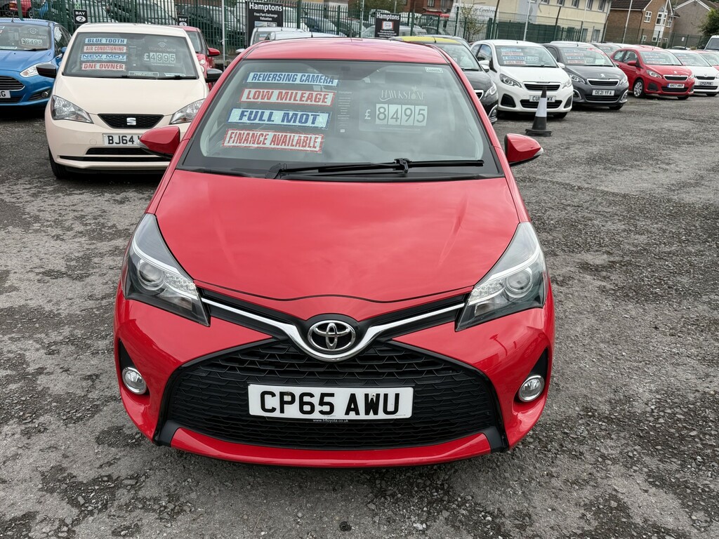 Toyota Yaris 1.3 Dual Vvt-i Sport Red #3