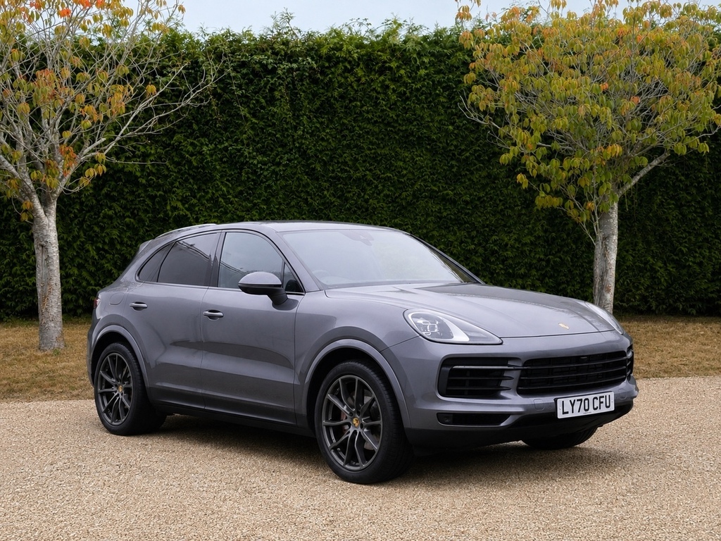 Porsche Cayenne 3.0 V6 E-hybrid 17.9Kwh Coupe Plug-in H Grey