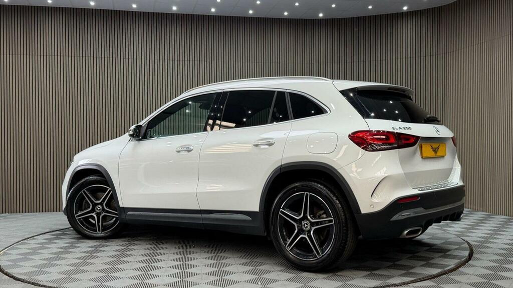 Mercedes-Benz GLA Class 1.3 Gla200 Amg Line Premium 7G-dct Euro 6 Ss White #2