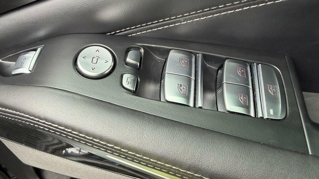 BMW X7 M Sport Black #15