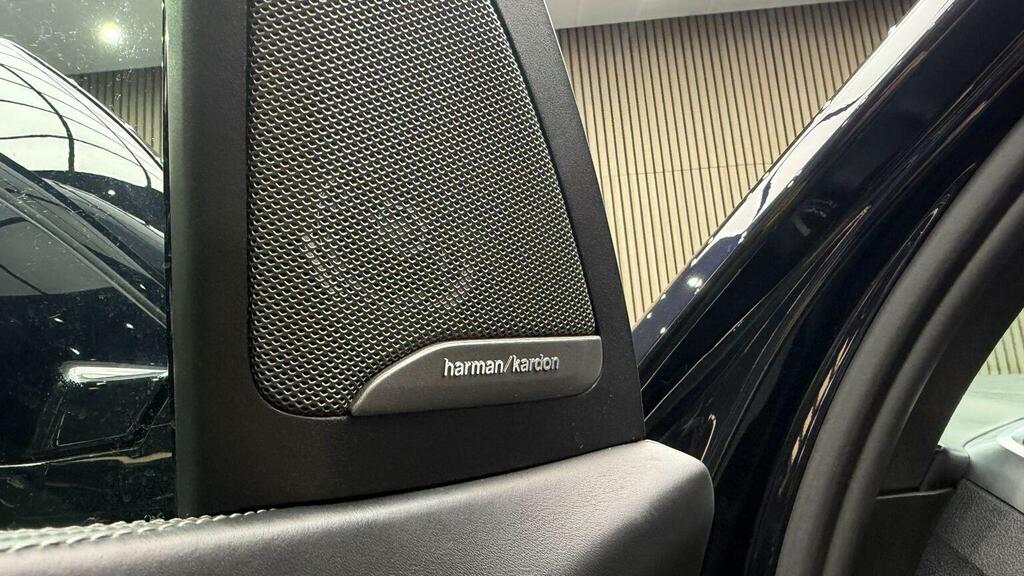 BMW X7 M Sport Black #10