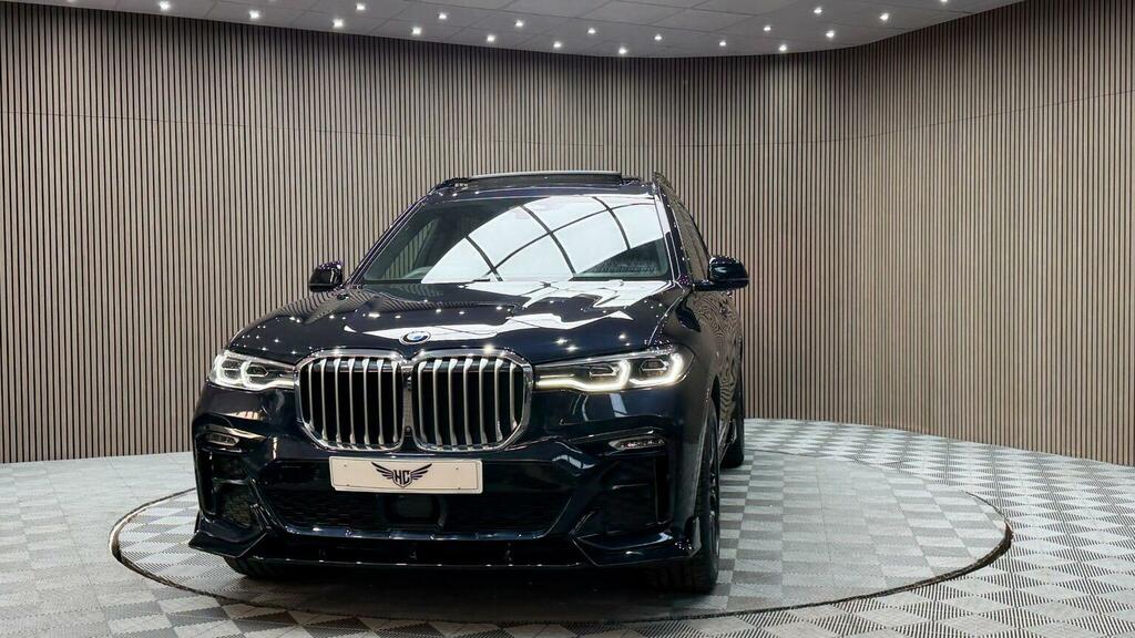 BMW X7 M Sport Black #57