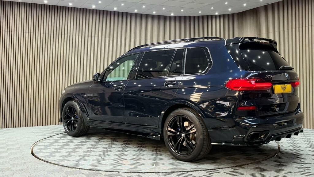 BMW X7 M Sport Black #50