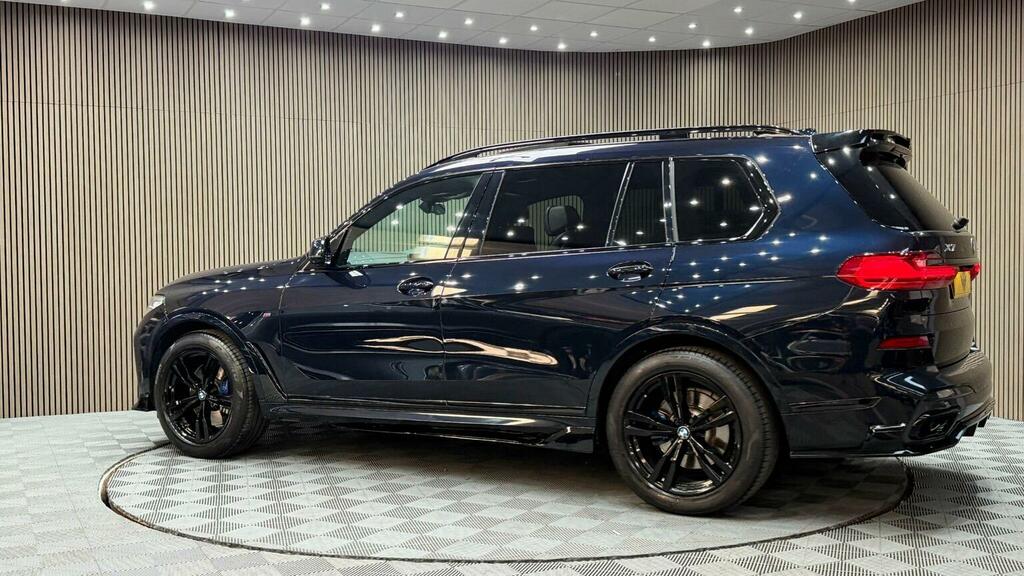 BMW X7 M Sport Black #51