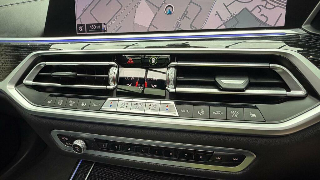 BMW X7 M Sport Black #18
