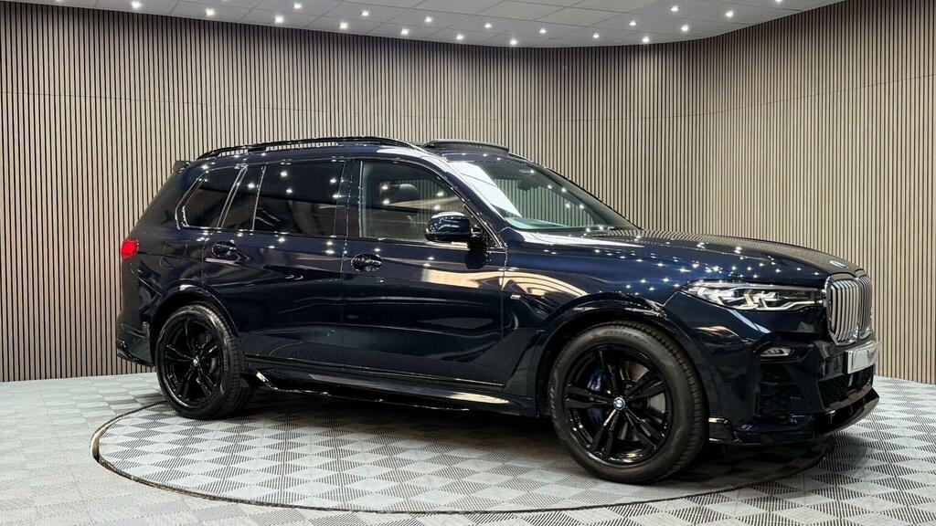 BMW X7 M Sport Black #39