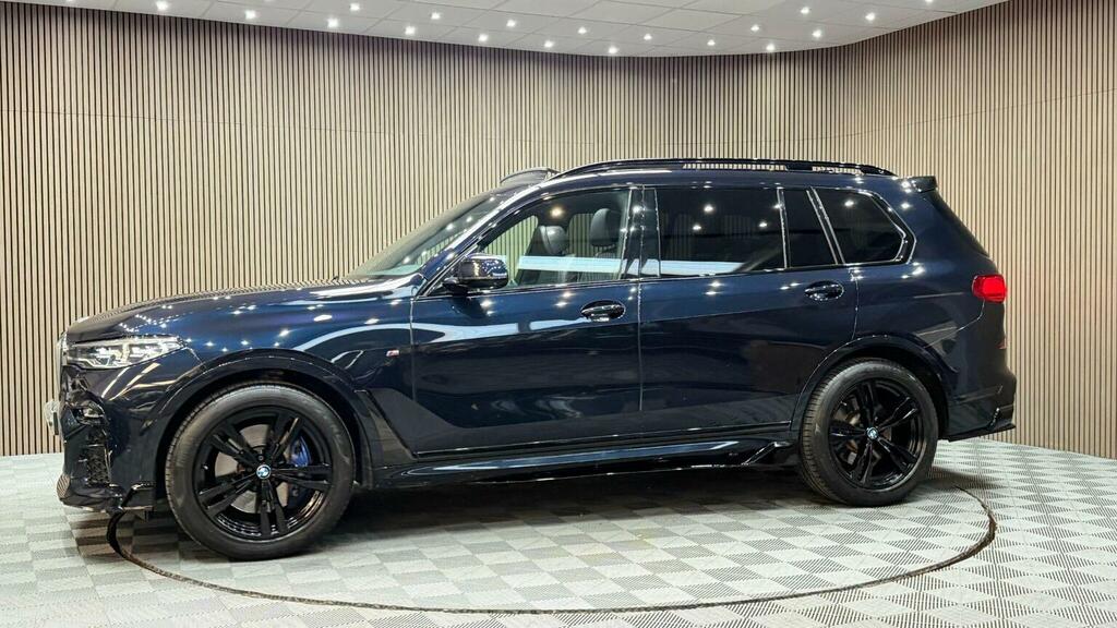 BMW X7 M Sport Black #54