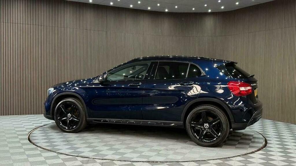 Mercedes-Benz GLA Class 2017 2.1 Gla 220 D 4Matic Amg Line Premium 174 Grey #48