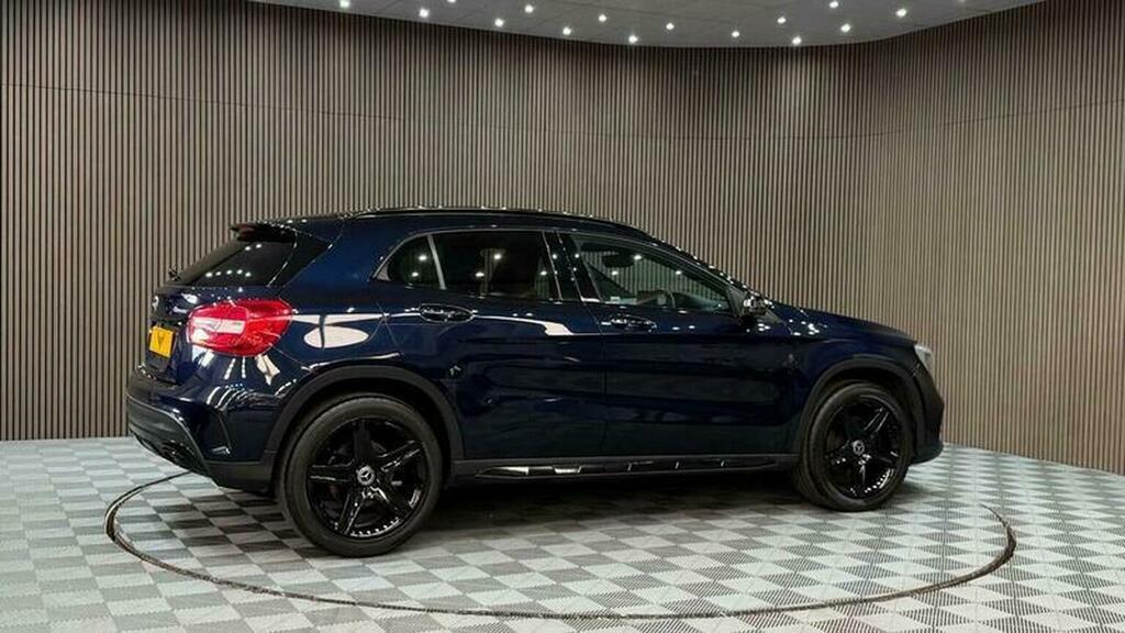 Mercedes-Benz GLA Class 2017 2.1 Gla 220 D 4Matic Amg Line Premium 174 Grey #36