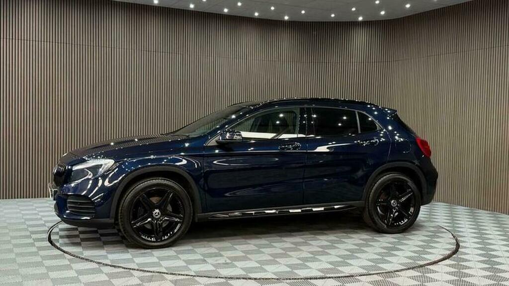 Mercedes-Benz GLA Class 2017 2.1 Gla 220 D 4Matic Amg Line Premium 174 Grey #52