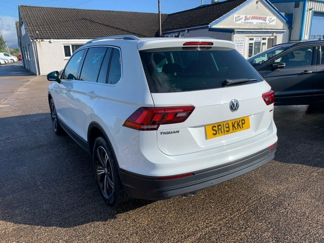 Volkswagen Tiguan 2.0 Tdi Se Navigation Suv Dsg 4Motion E White #4