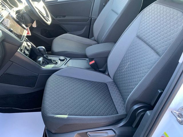 Volkswagen Tiguan Automatic White #10
