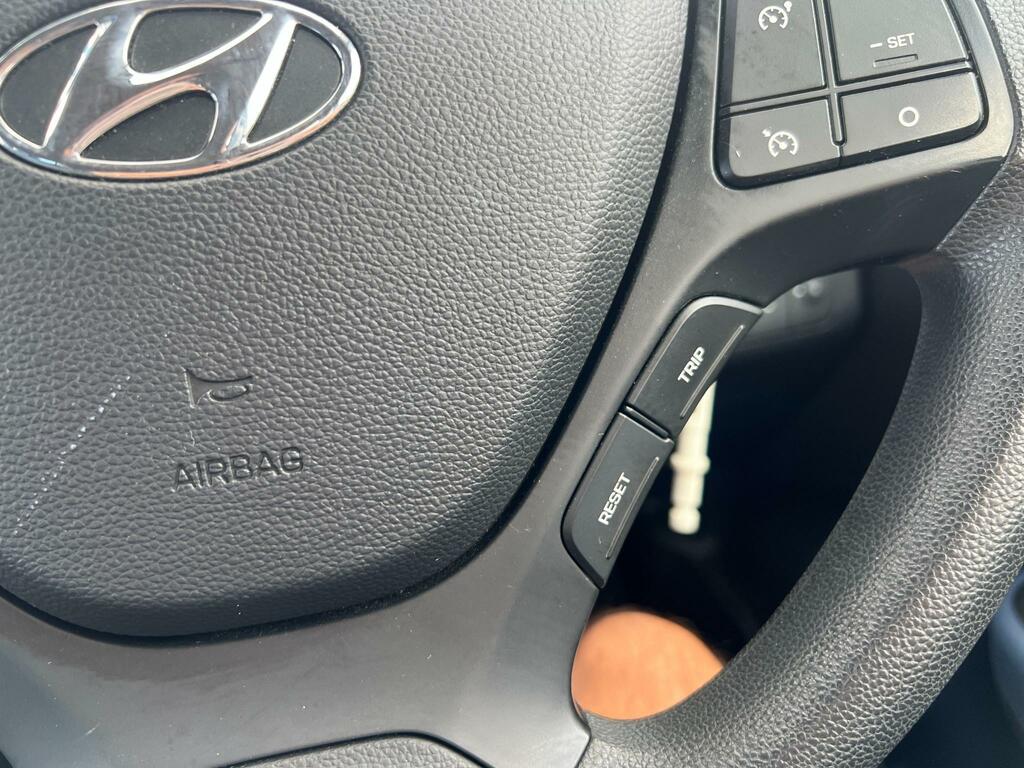 Hyundai I10 Hatchback Grey #26