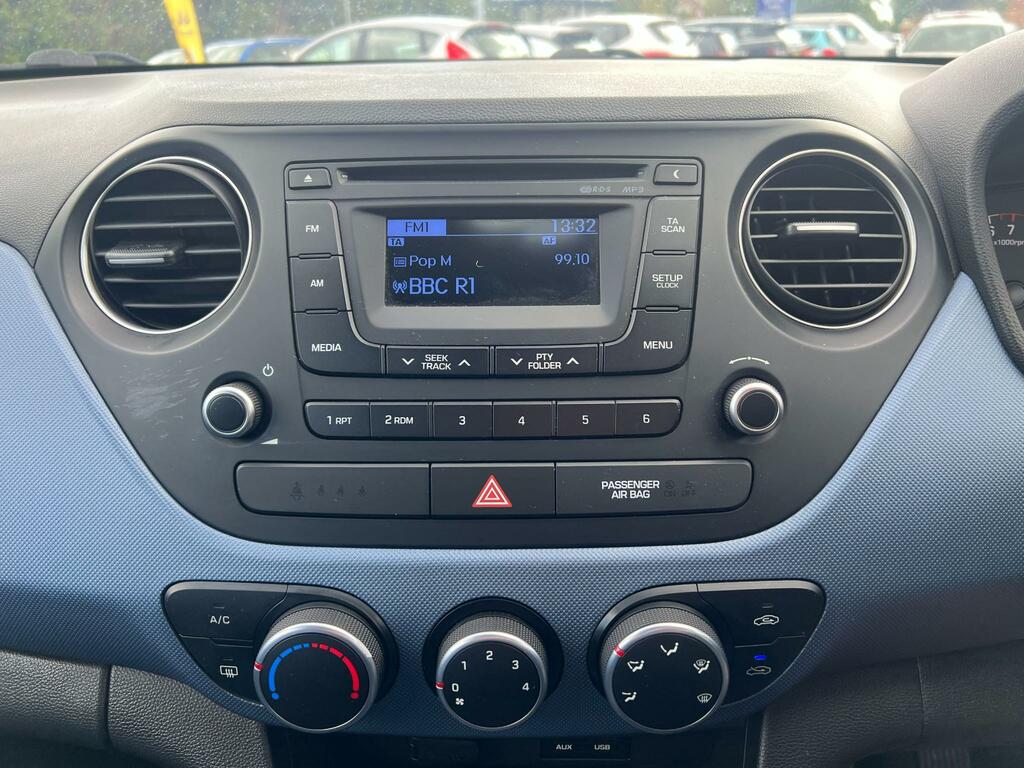 Hyundai I10 Hatchback Grey #19