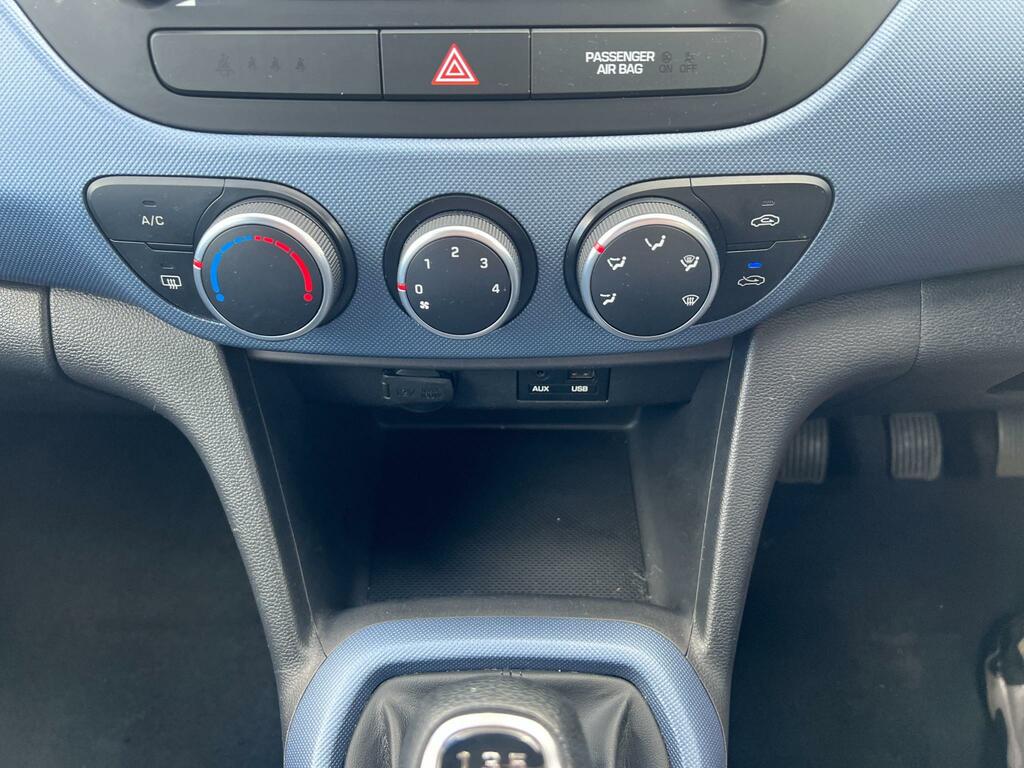Hyundai I10 Hatchback Grey #20