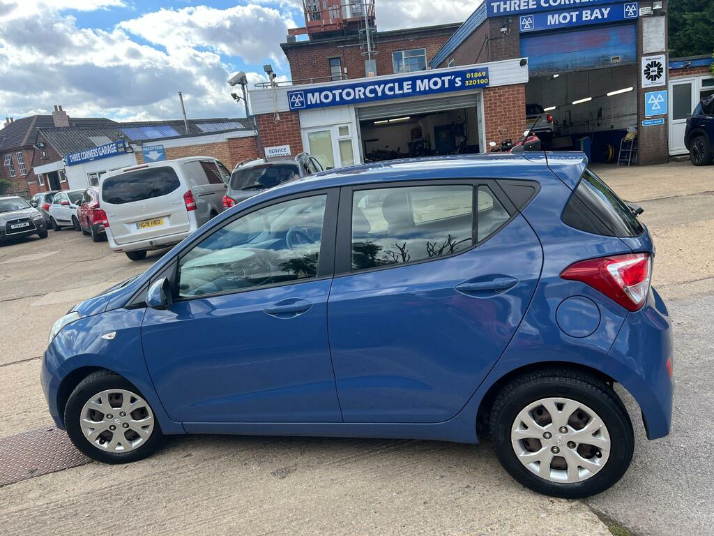 Hyundai I10 Hatchback Grey #4