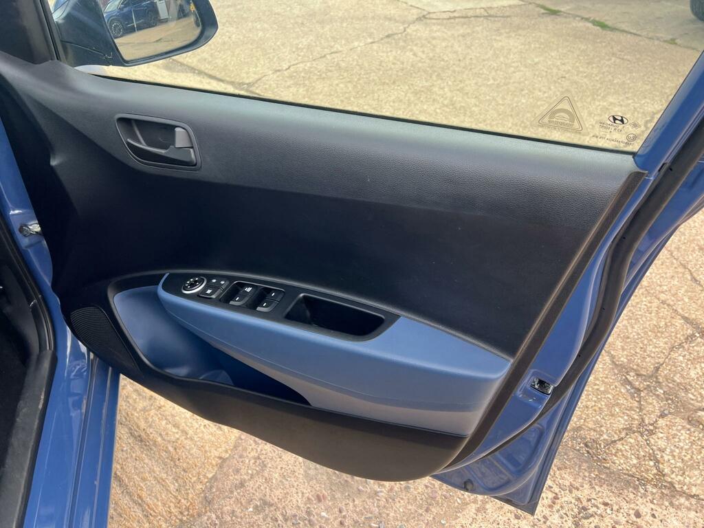 Hyundai I10 Hatchback Grey #34