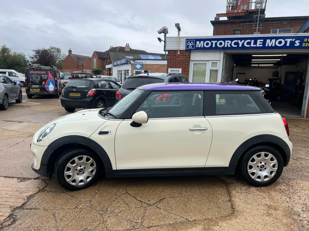 Mini Hatch One Classic White #4